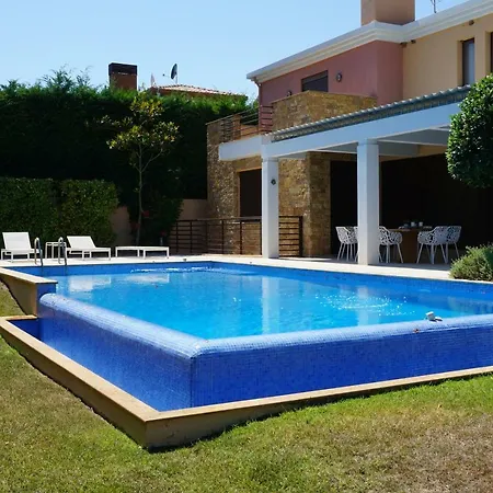 Sunny Luxury Pool Vila