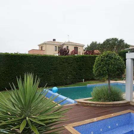 Sunny Luxury Pool Vila בית נופש סאני ביץ'